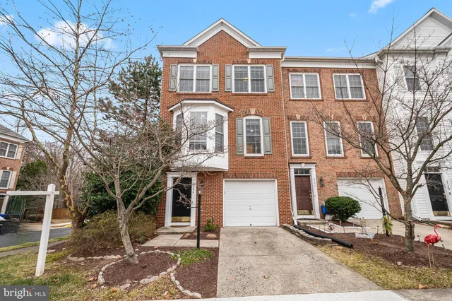 $675,000 | 2546 Terra Cotta Circle, Herndon, VA 20171
