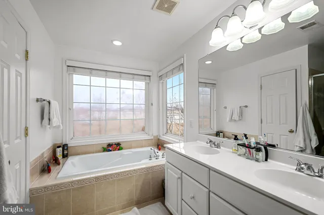 $675,000 | 2546 Terra Cotta Circle, Herndon, VA 20171