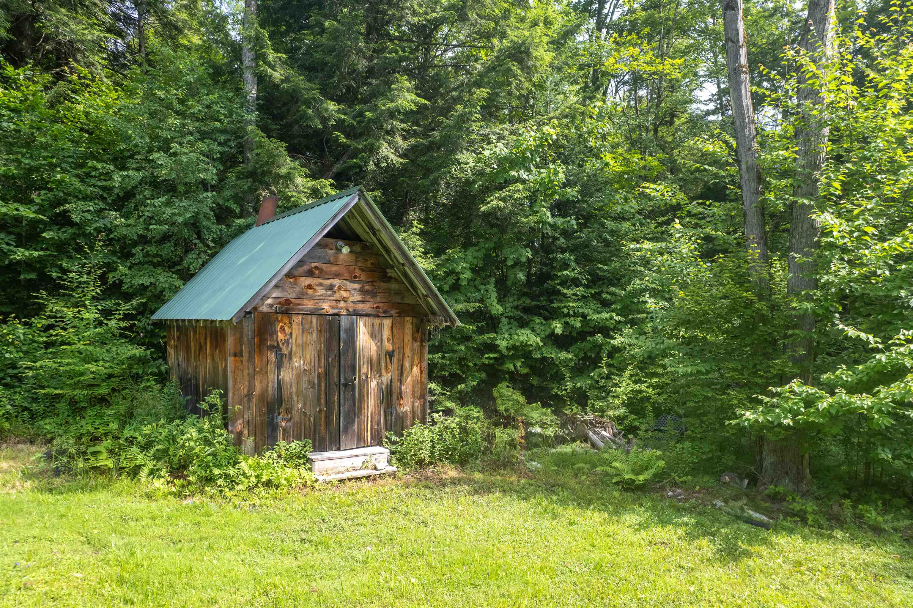 2005 Keiffer Road Shrewsbury, VT 05738 - Photo 49 of 51