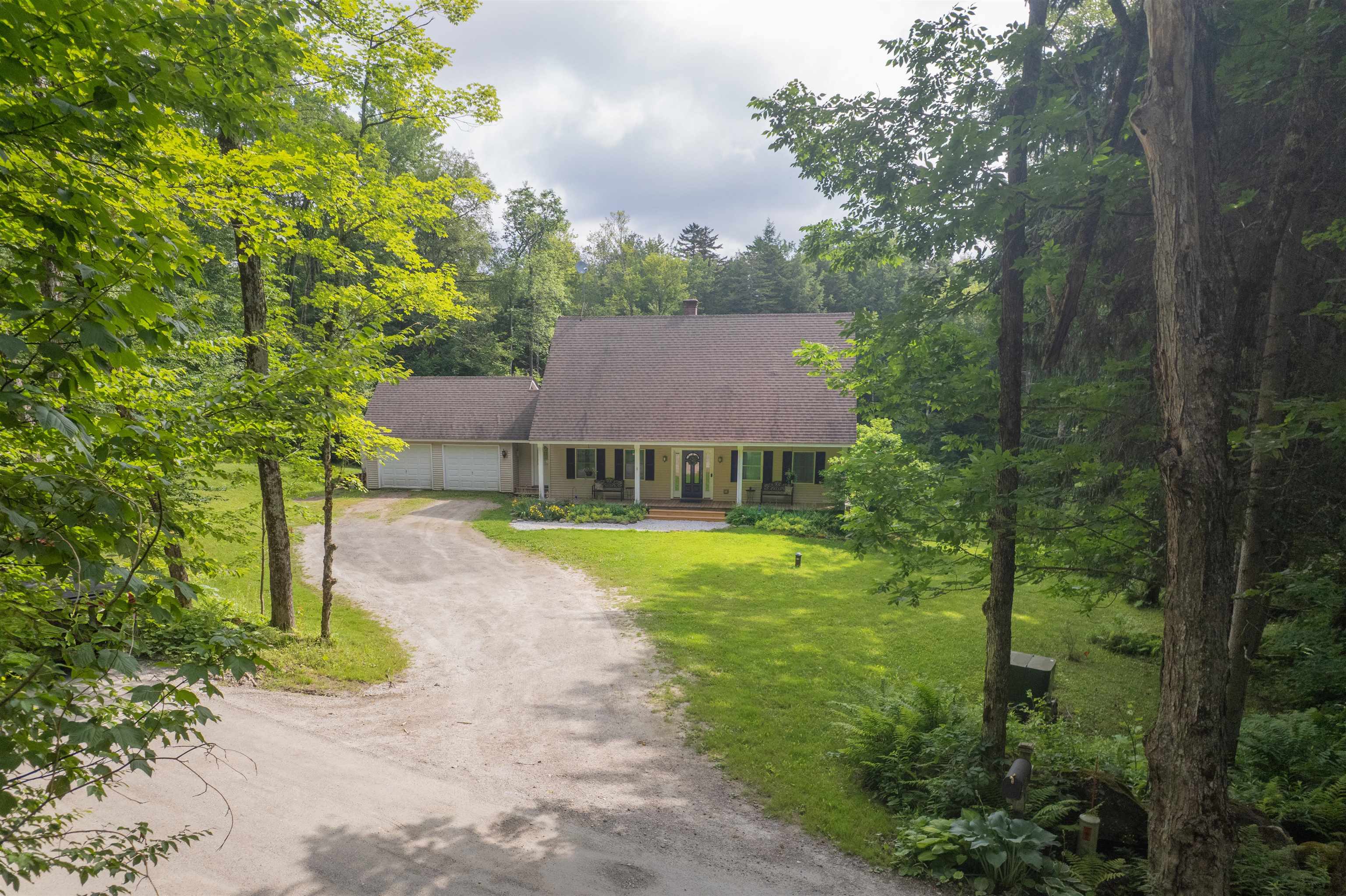 2005 Keiffer Road Shrewsbury, VT 05738 - Photo 5 of 51