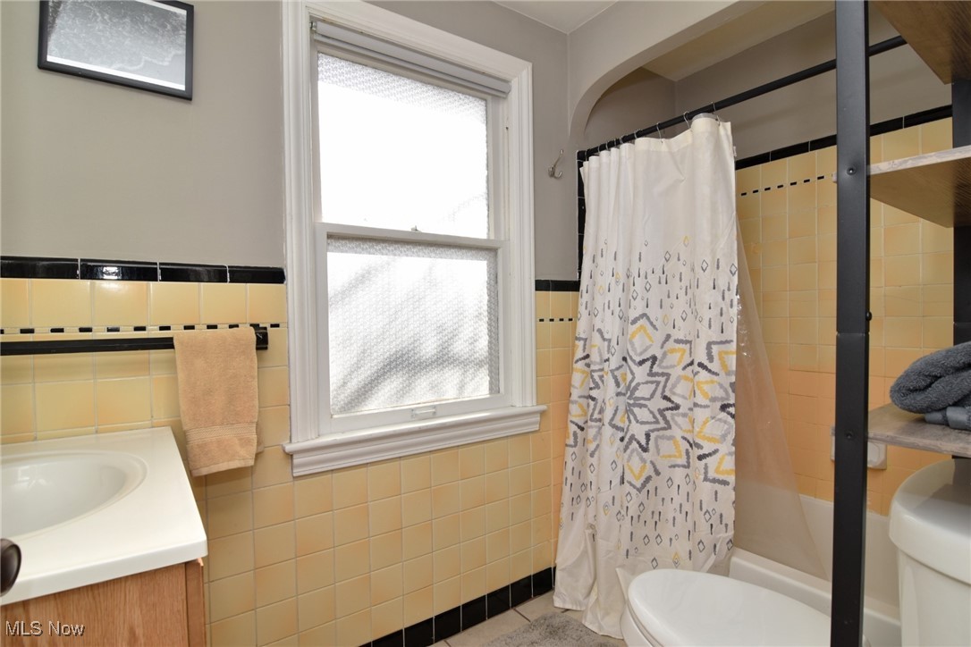 2323 Allison Road University Heights, OH 44118 - Photo 32 of 43