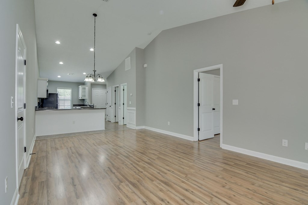 212 York Way Augusta, GA 30909 - Photo 7 of 25 Gallery Image 7