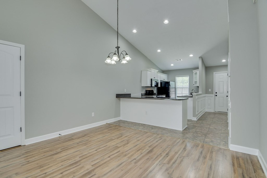 212 York Way Augusta, GA 30909 - Photo 8 of 25 Gallery Image 8