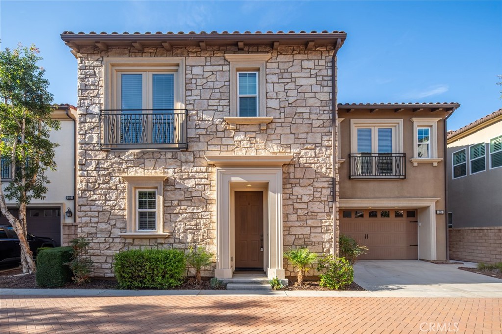 215 Bryce Run Lake Forest, CA 92630 - Photo 1 of 33 front view of a house