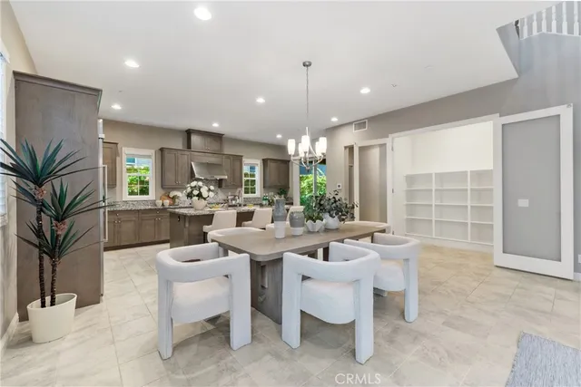 $1,660,000 | 215 Bryce Run, Lake Forest, CA 92630