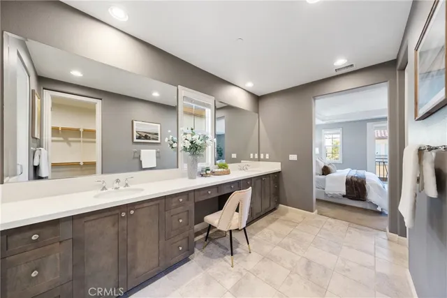 $1,660,000 | 215 Bryce Run, Lake Forest, CA 92630