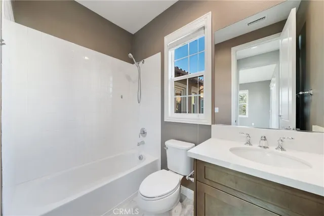 $1,660,000 | 215 Bryce Run, Lake Forest, CA 92630