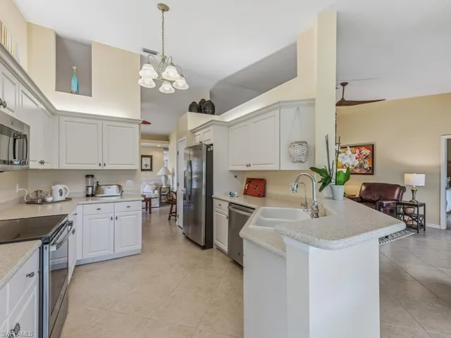 $710,000 | 6095 Pinnacle Lane, Unit 1304, Naples, FL 34110