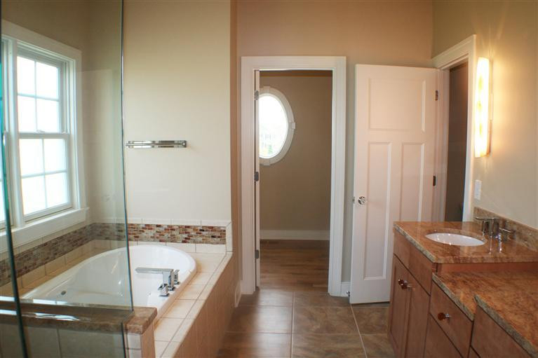 1861 Goodpaster Way Lexington, KY 40505 - Photo 22 of 33 Masterbath 1st floor