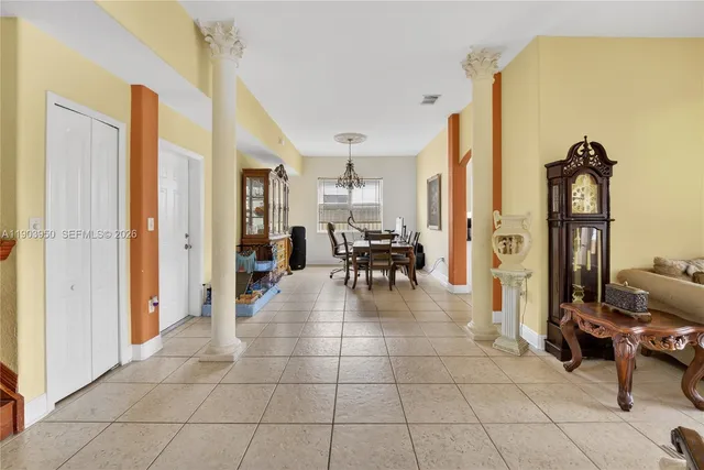 a view of a livingroom with furniture and furniture