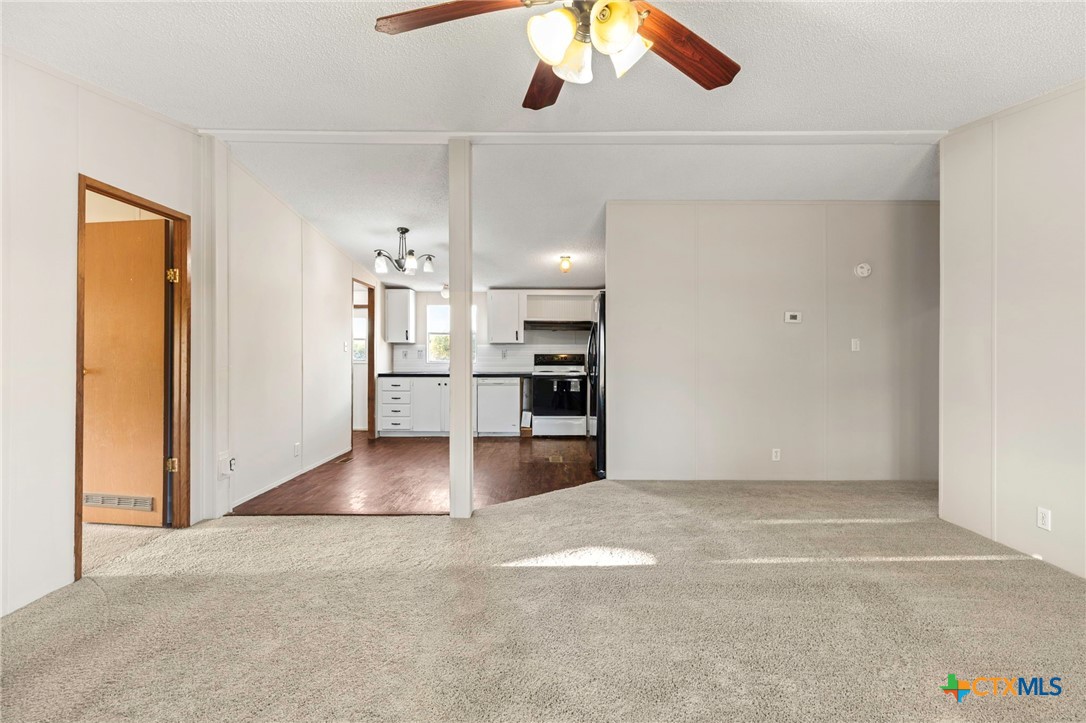 645 Old Luling Road Lockhart, TX 78644 - Photo 4 of 43