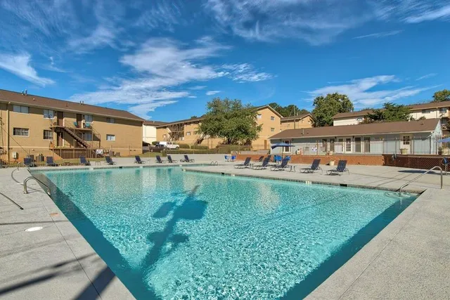 $1,350 | 300 Hurt Road, Unit 2607, Smyrna, GA 30082