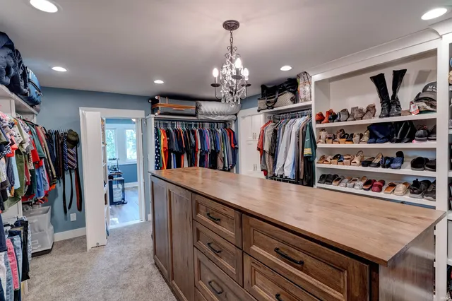 $1,649,500 | 707 West Shepherds Lane, Santa Claus, IN 47579