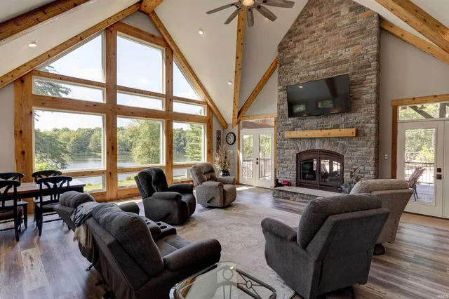 $1,649,500 | 707 West Shepherds Lane, Santa Claus, IN 47579