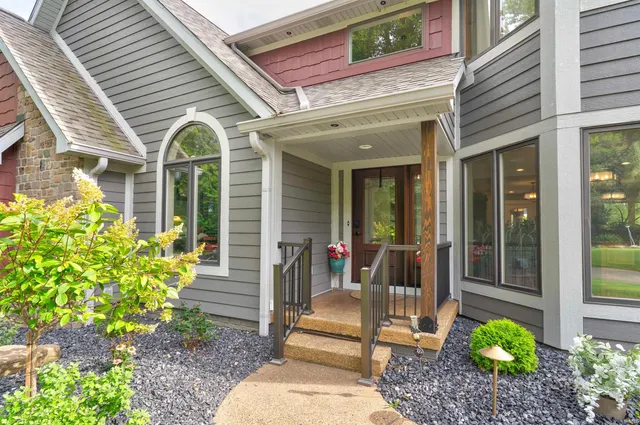 $1,649,500 | 707 West Shepherds Lane, Santa Claus, IN 47579