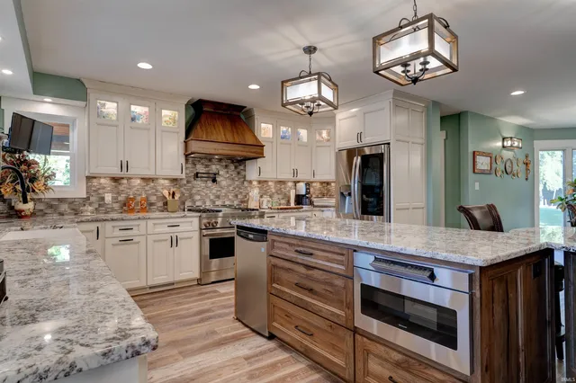 $1,649,500 | 707 West Shepherds Lane, Santa Claus, IN 47579