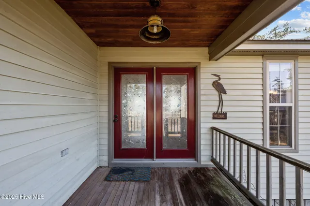 $575,000 | 341 Neuse Winds Drive, Oriental, NC 28571