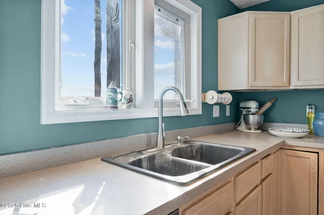 $575,000 | 341 Neuse Winds Drive, Oriental, NC 28571