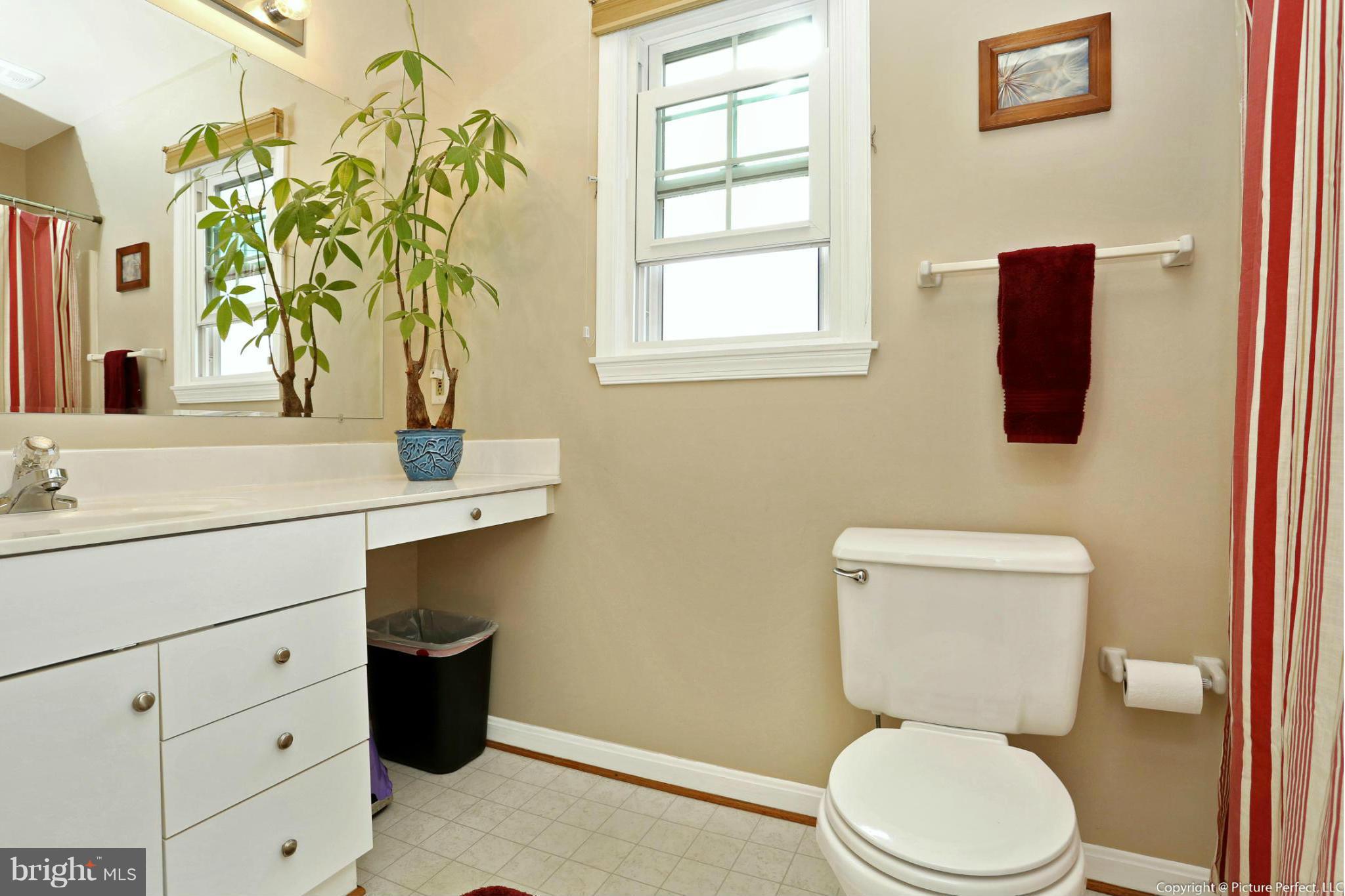 6598 Hemlock Point Road New Market, MD 21774 - Photo 27 of 30 Bath