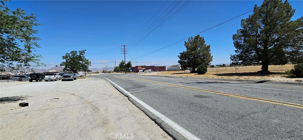 800 Barstow Road Lucerne Valley, CA 92356 - Photo 6 of 6 a view of street with houses