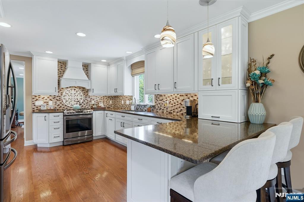 7 Asmus Road Closter, NJ 07624 - Photo 7 of 29 Gallery Image 7