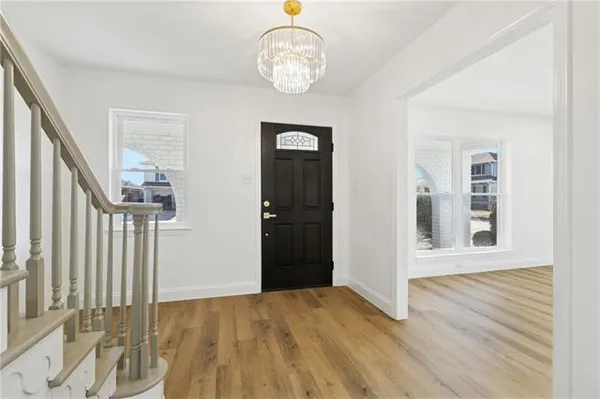 $329,900 | 2103 Mesa Via, Harvey, LA 70058