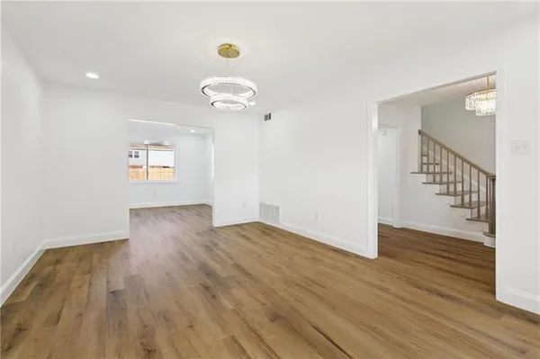 $329,900 | 2103 Mesa Via, Harvey, LA 70058