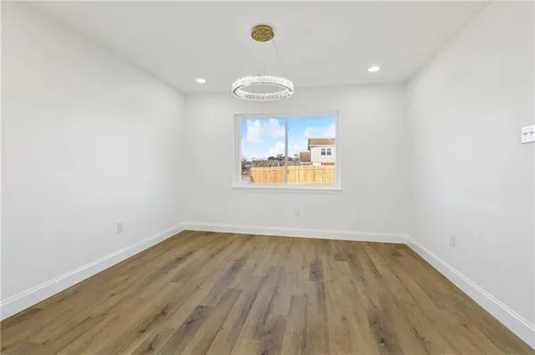 $329,900 | 2103 Mesa Via, Harvey, LA 70058