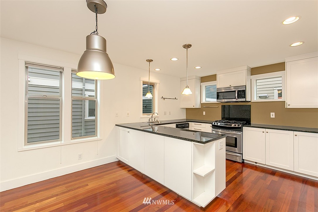 1205 North 88th Street Seattle, WA 98103 - Photo 5 of 20