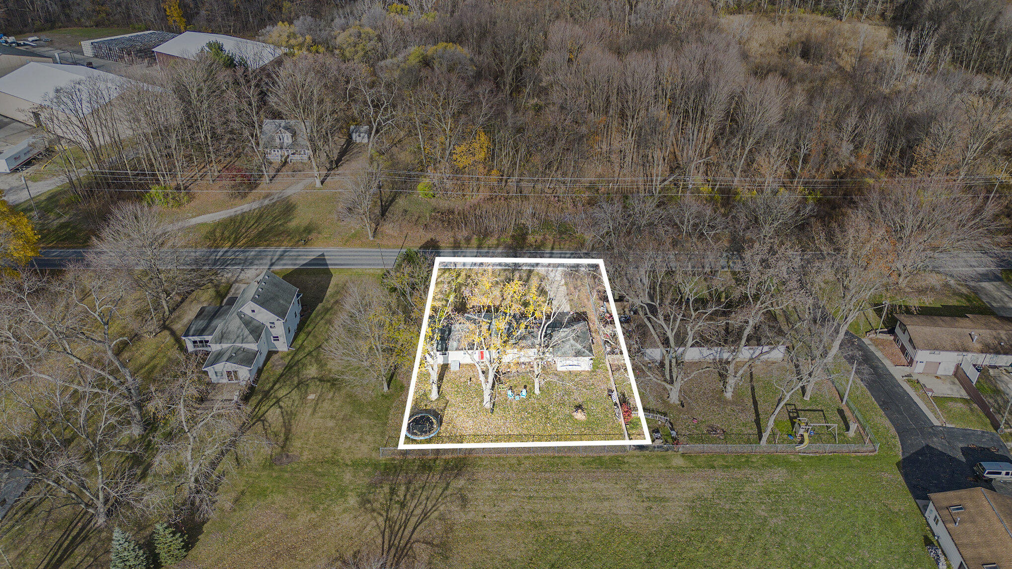 5030 North Branch Road Benton Harbor, MI 49022 - Photo 33 of 34 Back Aerial with Lines
