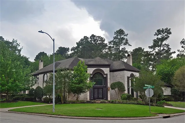 $1,025,000 | 1703 Brookside Pine Lane, Houston, TX 77345