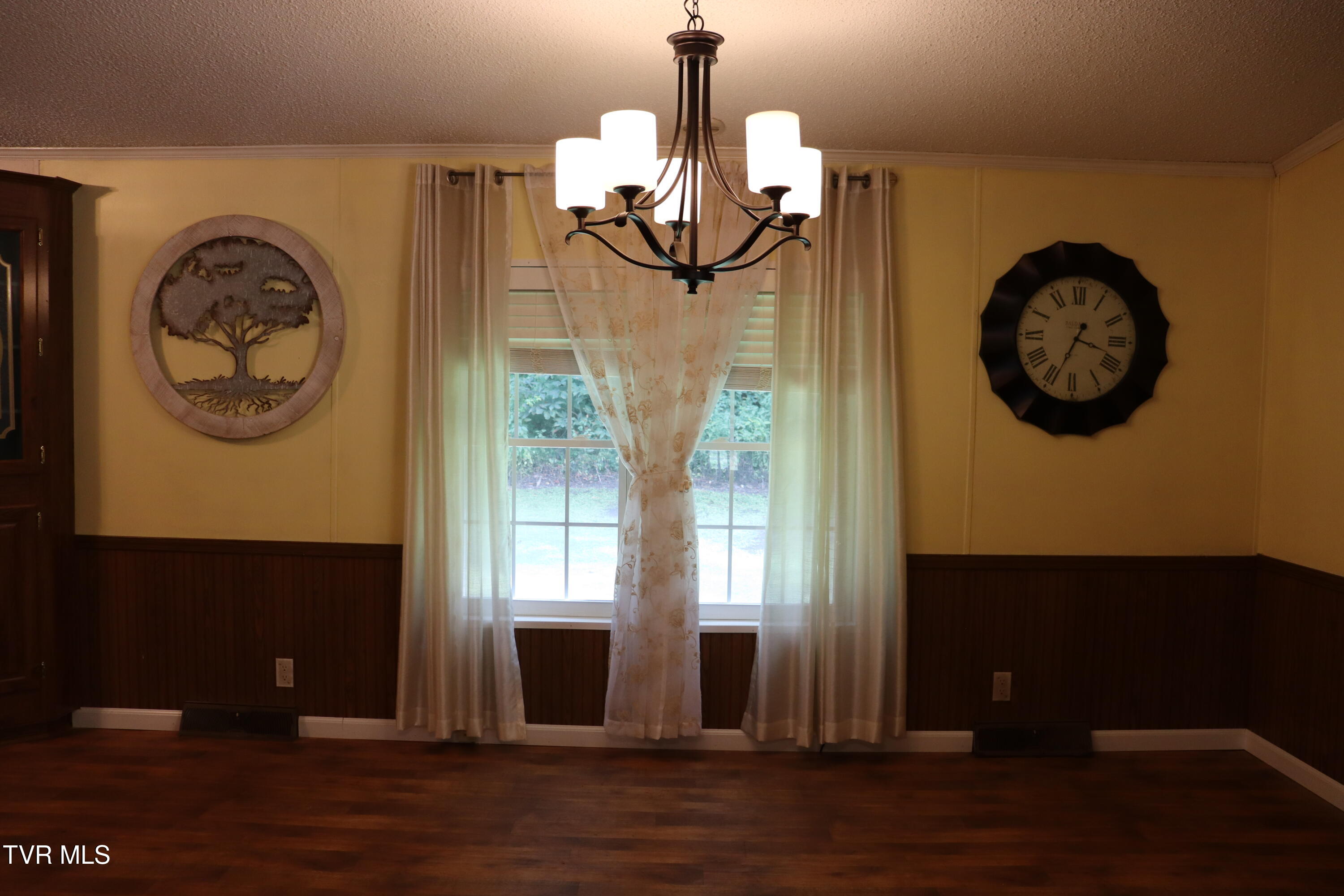 2004 Derby Road Appalachia, VA 24216 - Photo 15 of 37 IMG_9849