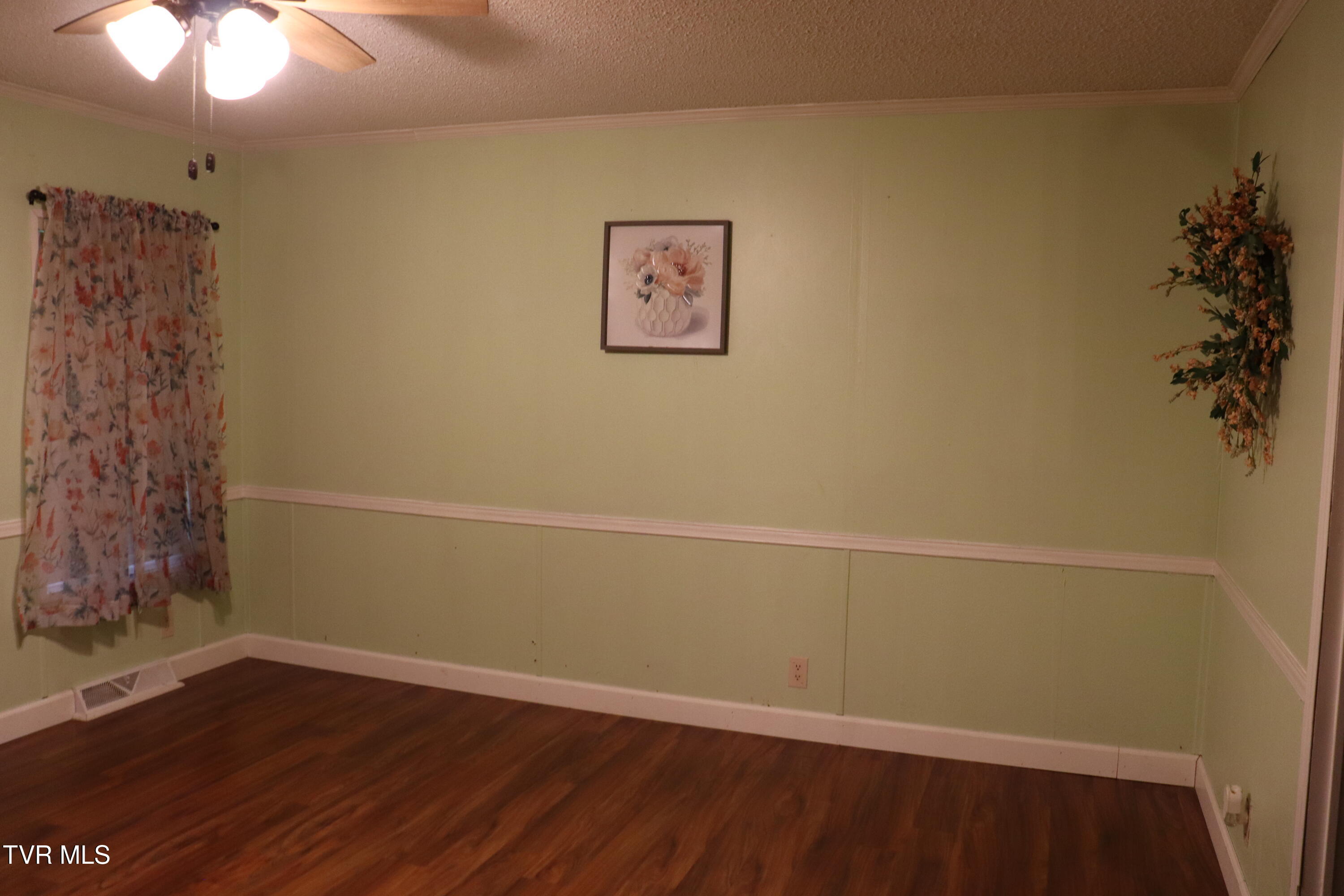 2004 Derby Road Appalachia, VA 24216 - Photo 24 of 37 IMG_9863