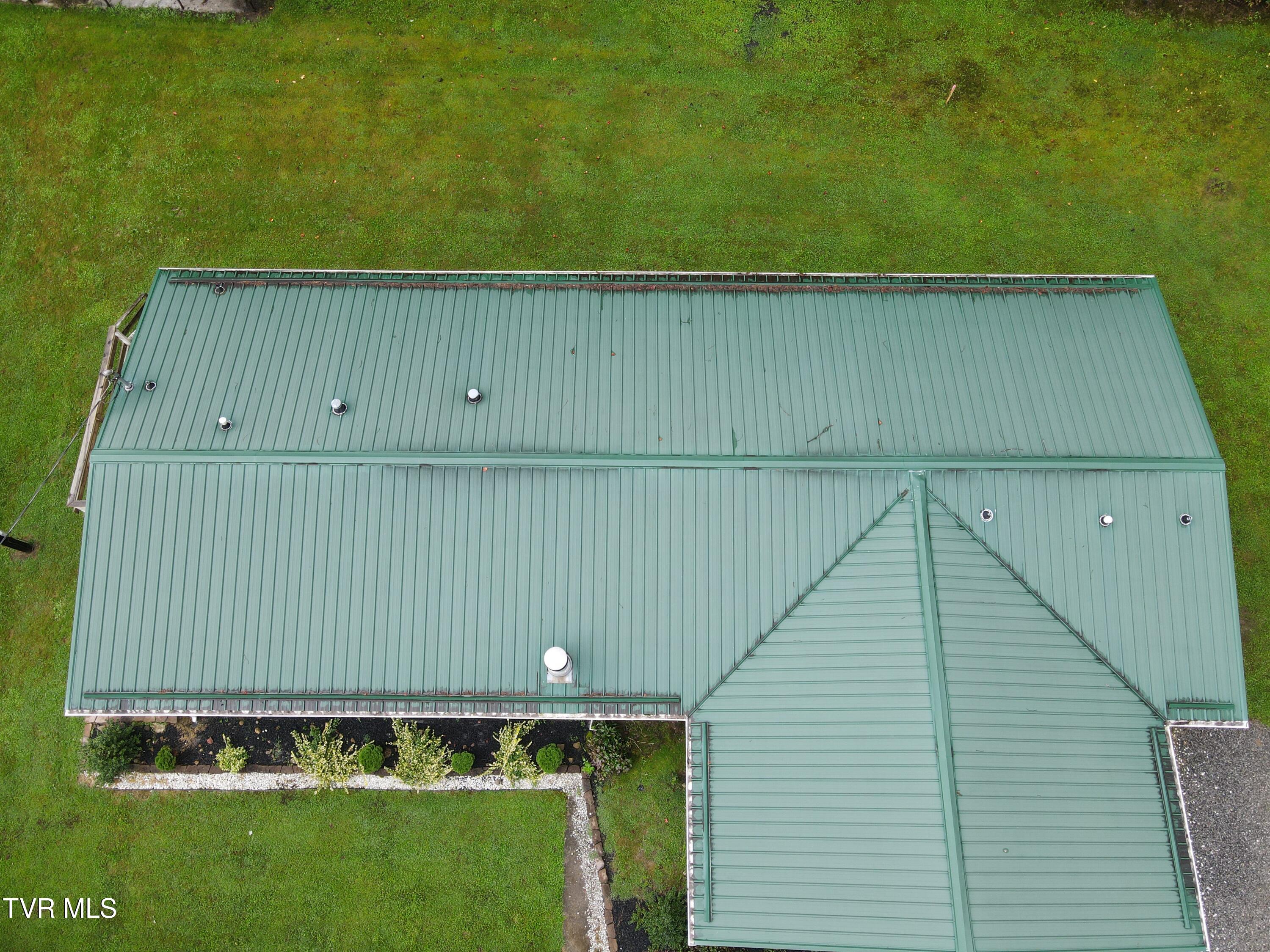 2004 Derby Road Appalachia, VA 24216 - Photo 3 of 37 DJI_0003