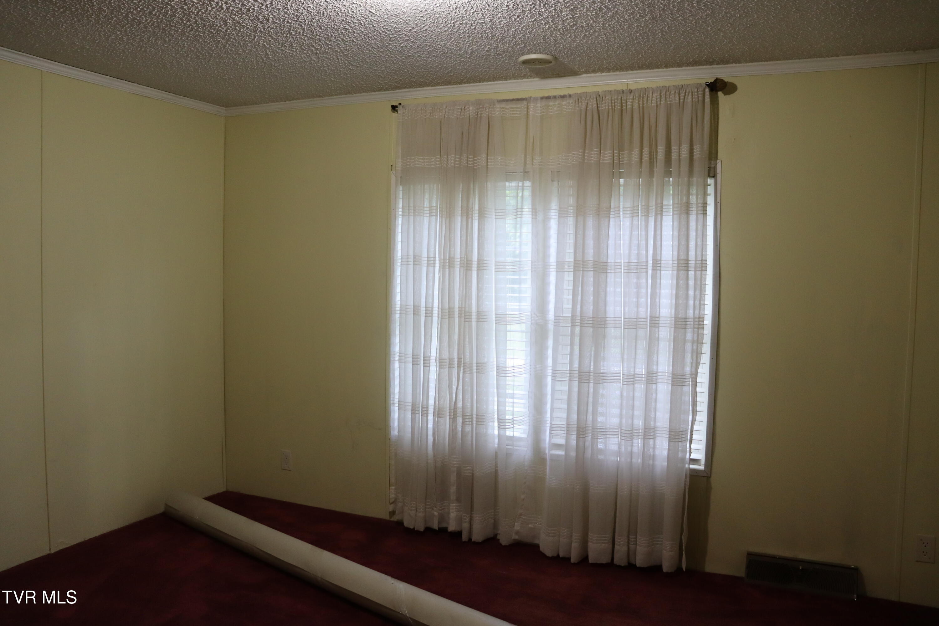 2004 Derby Road Appalachia, VA 24216 - Photo 34 of 37 IMG_9859