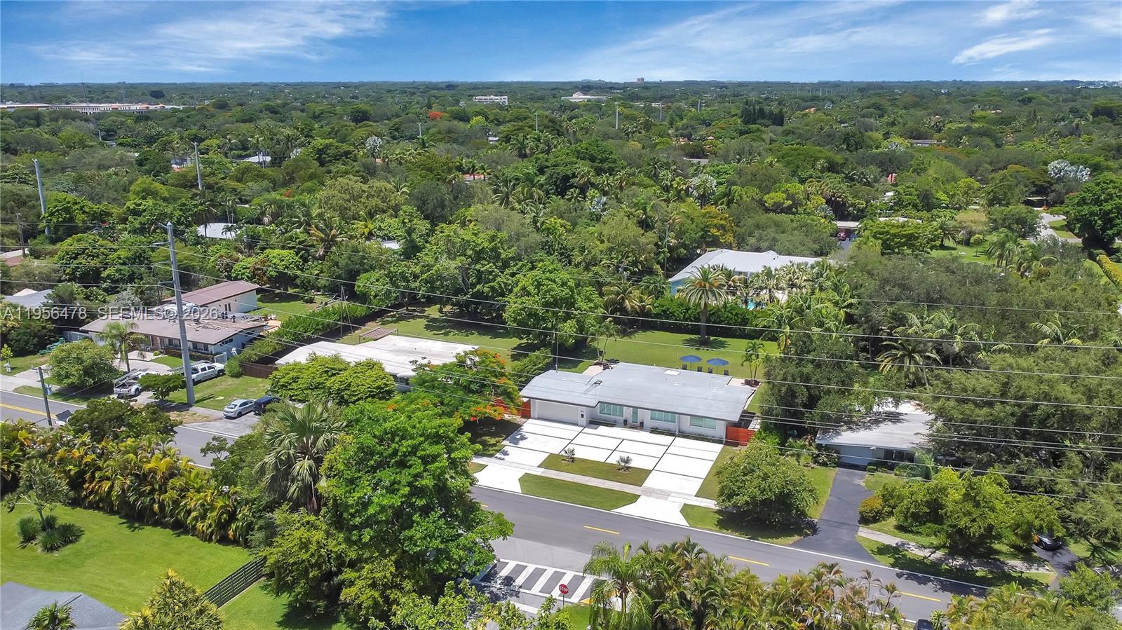 8015 Southwest 136th Street Pinecrest, FL 33156 - Photo 32 of 40