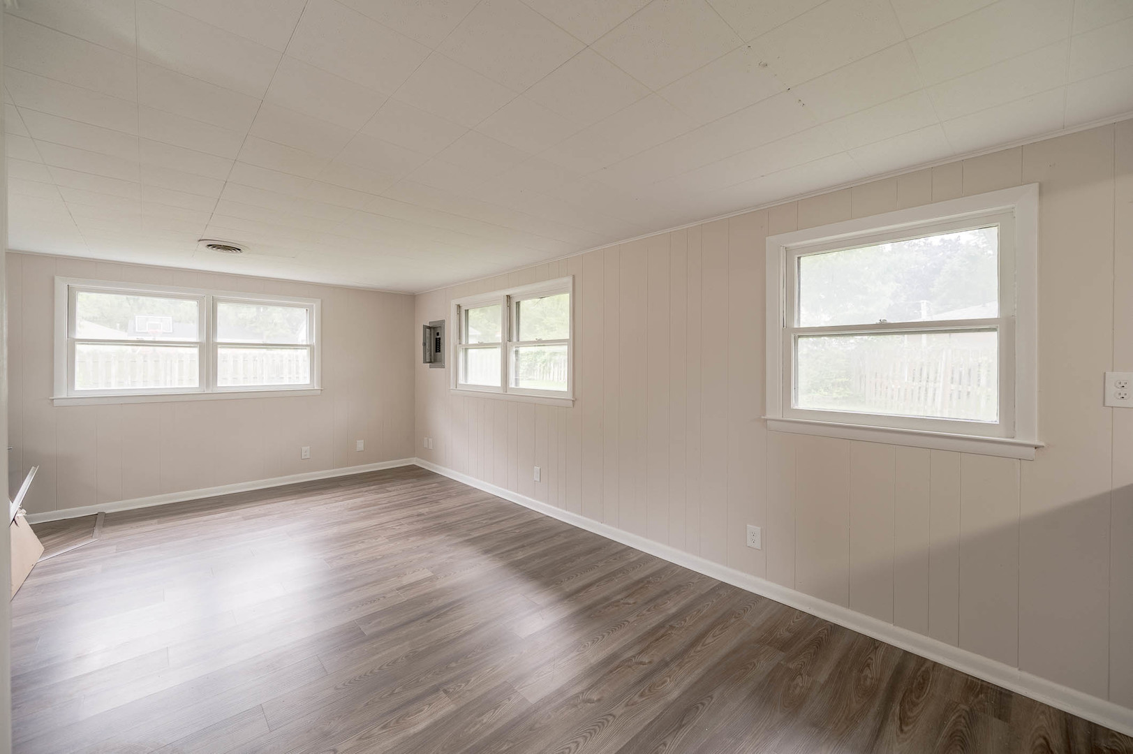 19256 Airport Road Romeoville, IL 60446 - Photo 2 of 14