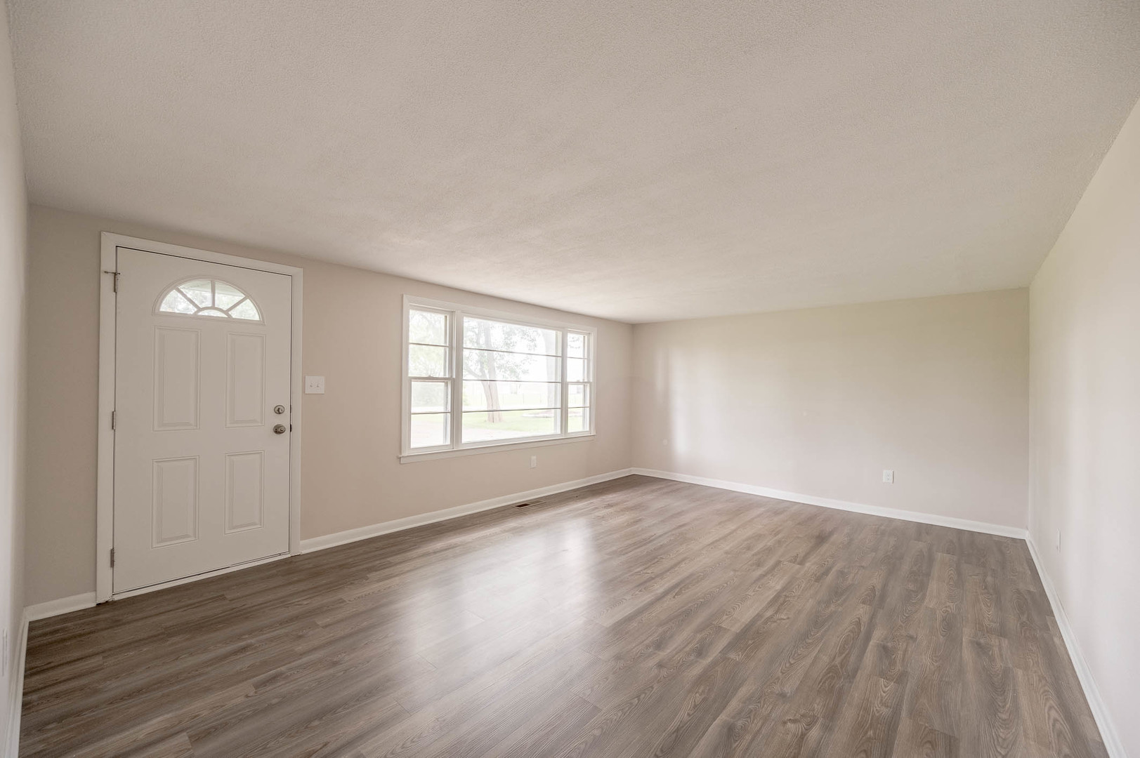 19256 Airport Road Romeoville, IL 60446 - Photo 3 of 14