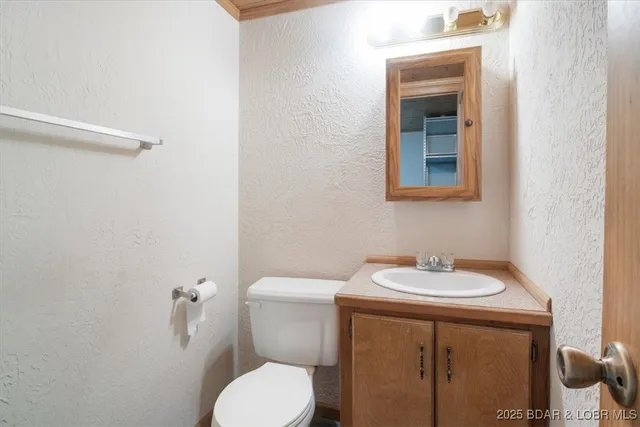 $379,000 | 217 Westview Road, Climax Springs, MO 65324