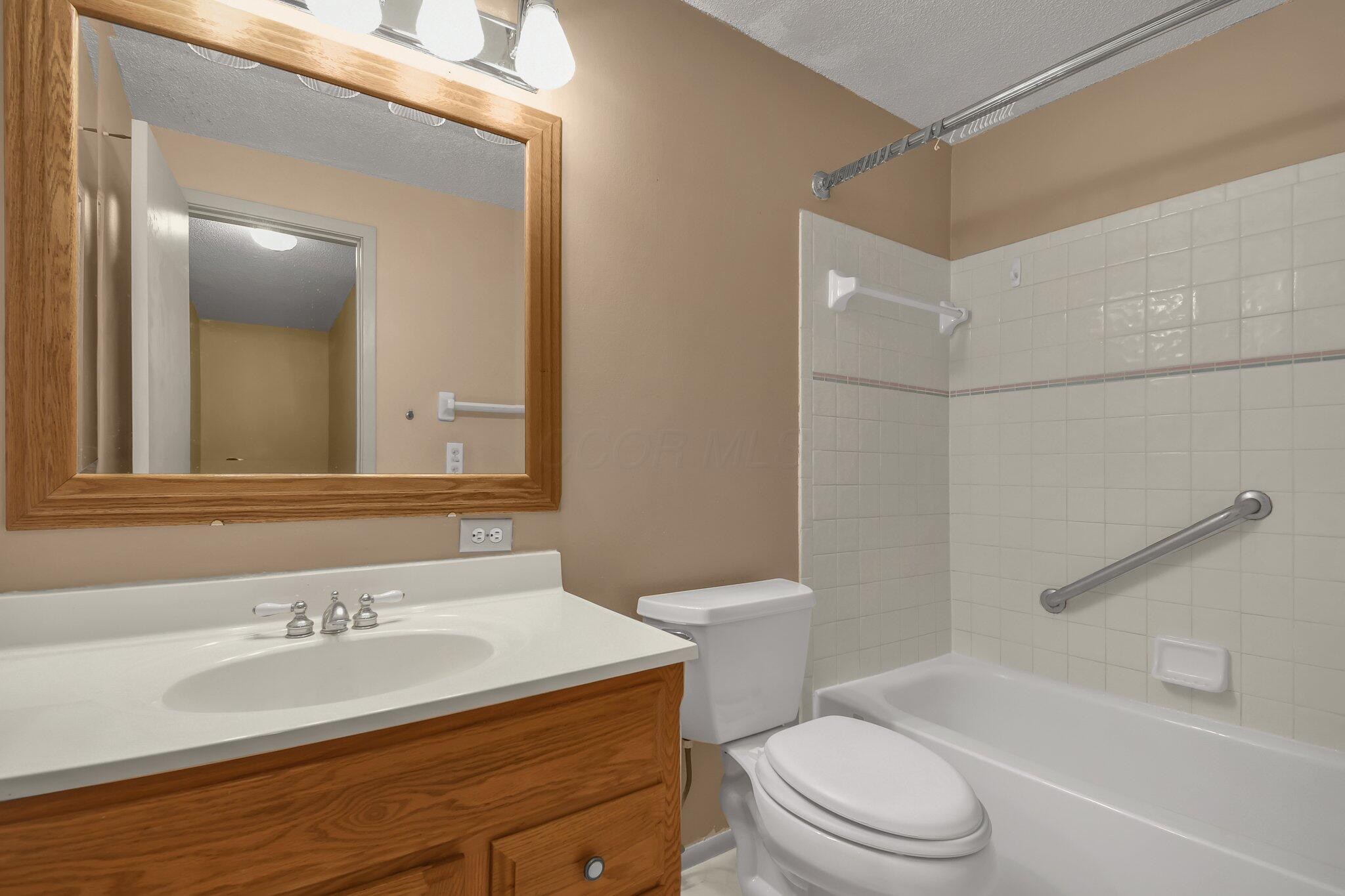 1607 McNaughten Road Columbus, OH 43232 - Photo 19 of 38 21-web-or-mls-1607-mcnaughten-rd