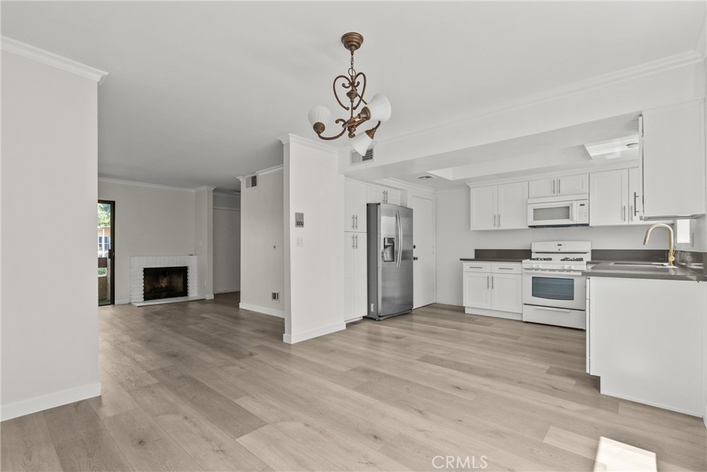 18958 Sherman Way, Unit 17 Reseda, CA 91335 - Photo 18 of 42