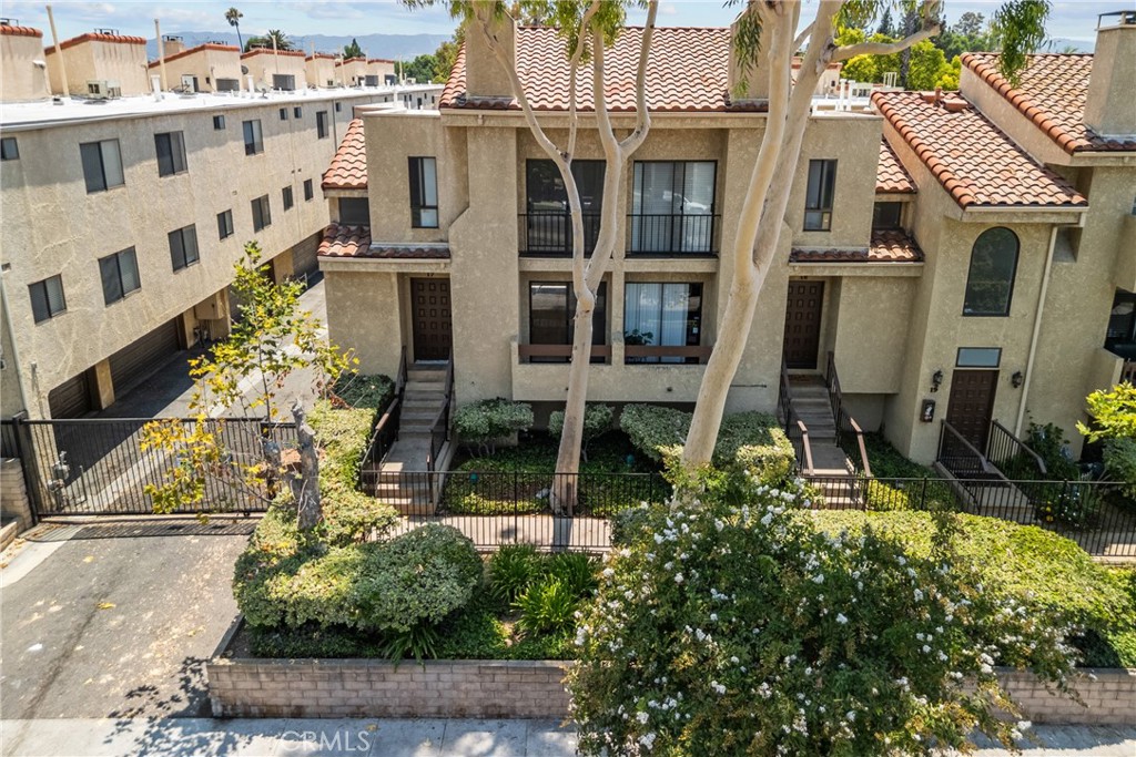 18958 Sherman Way, Unit 17 Reseda, CA 91335 - Photo 3 of 42