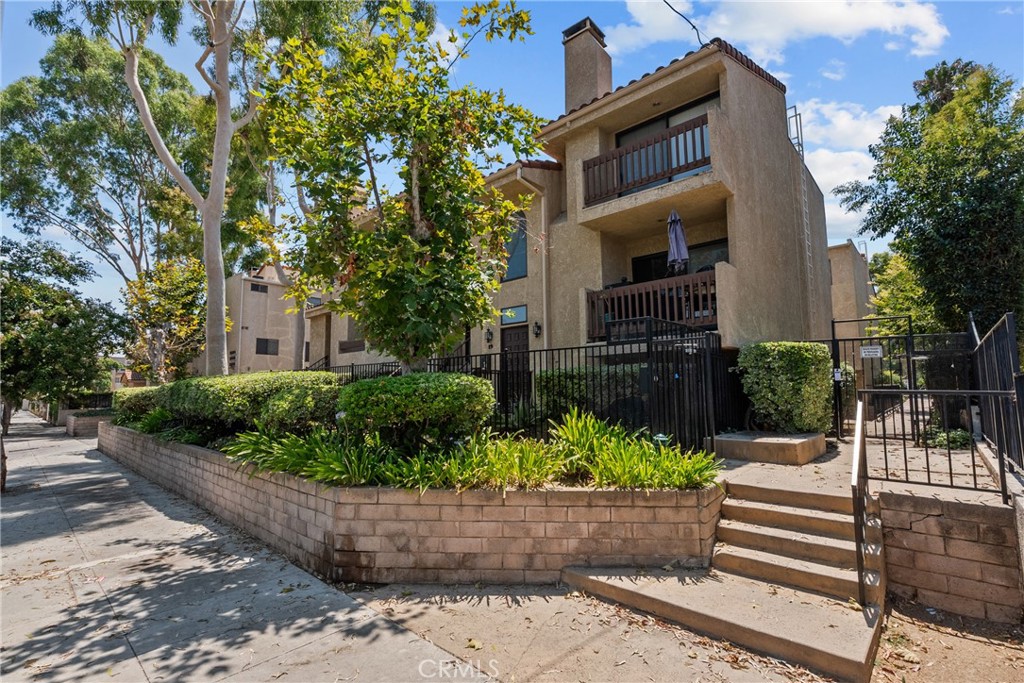 18958 Sherman Way, Unit 17 Reseda, CA 91335 - Photo 6 of 42