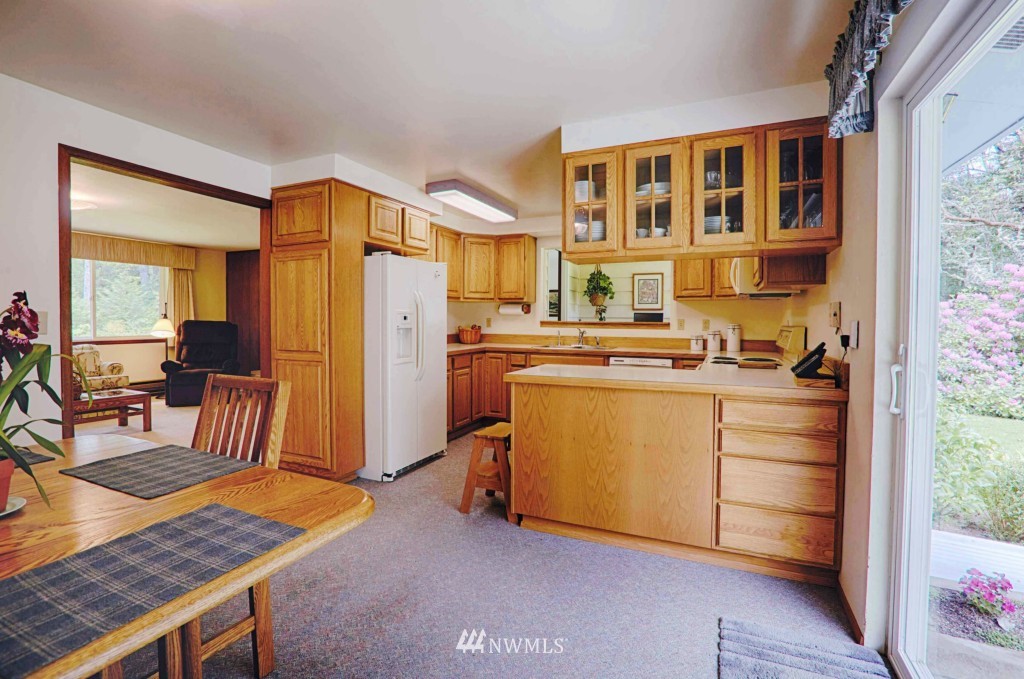 6159 Banner Road Southeast Port Orchard, WA 98367 - Photo 8 of 24 Gallery Image 8