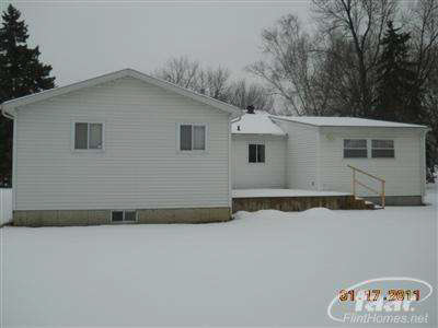 6031 Crown Flint, MI 48506 - Photo 2 of 10 20165866-1.JPG