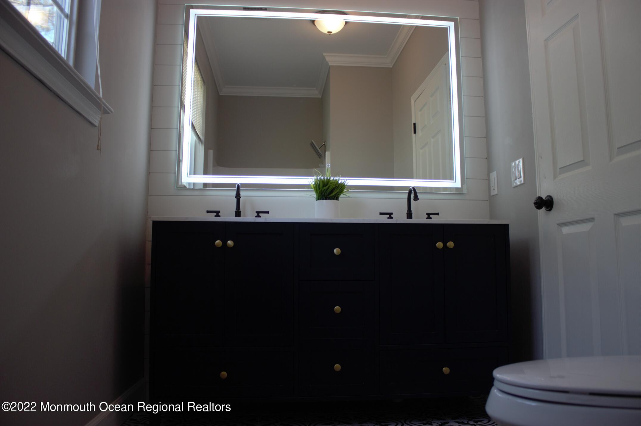 51 Quail Road Barnegat, NJ 08005 - Photo 14 of 20 masterbath2