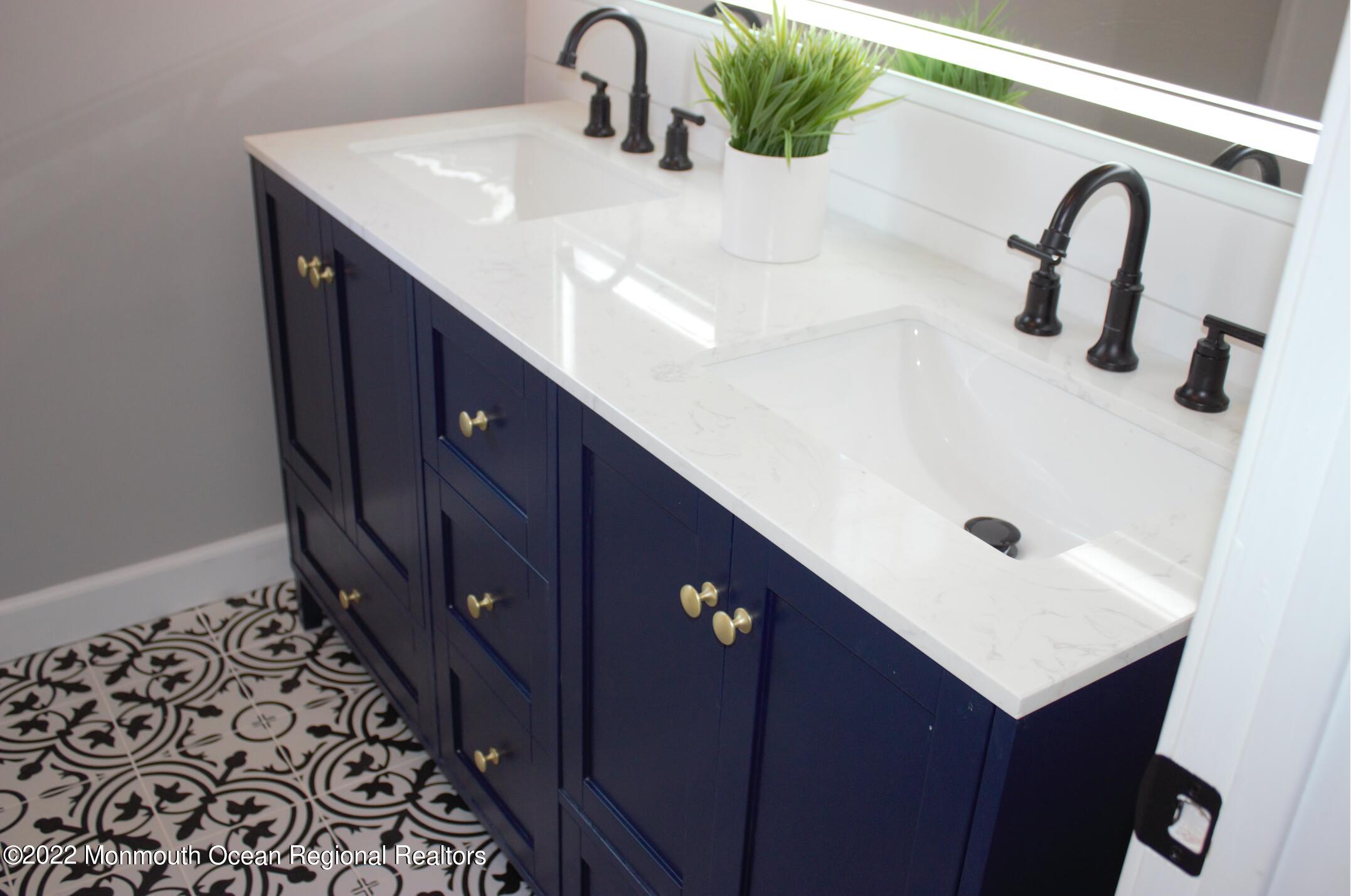 51 Quail Road Barnegat, NJ 08005 - Photo 15 of 20 masterbath5