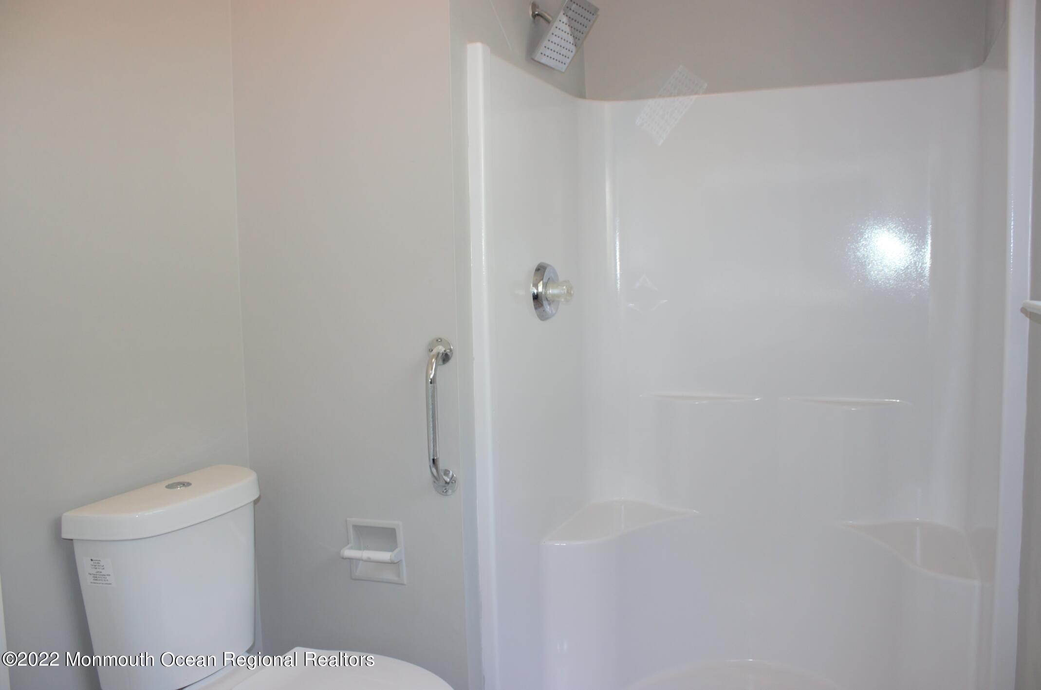 51 Quail Road Barnegat, NJ 08005 - Photo 16 of 20 masterbath1