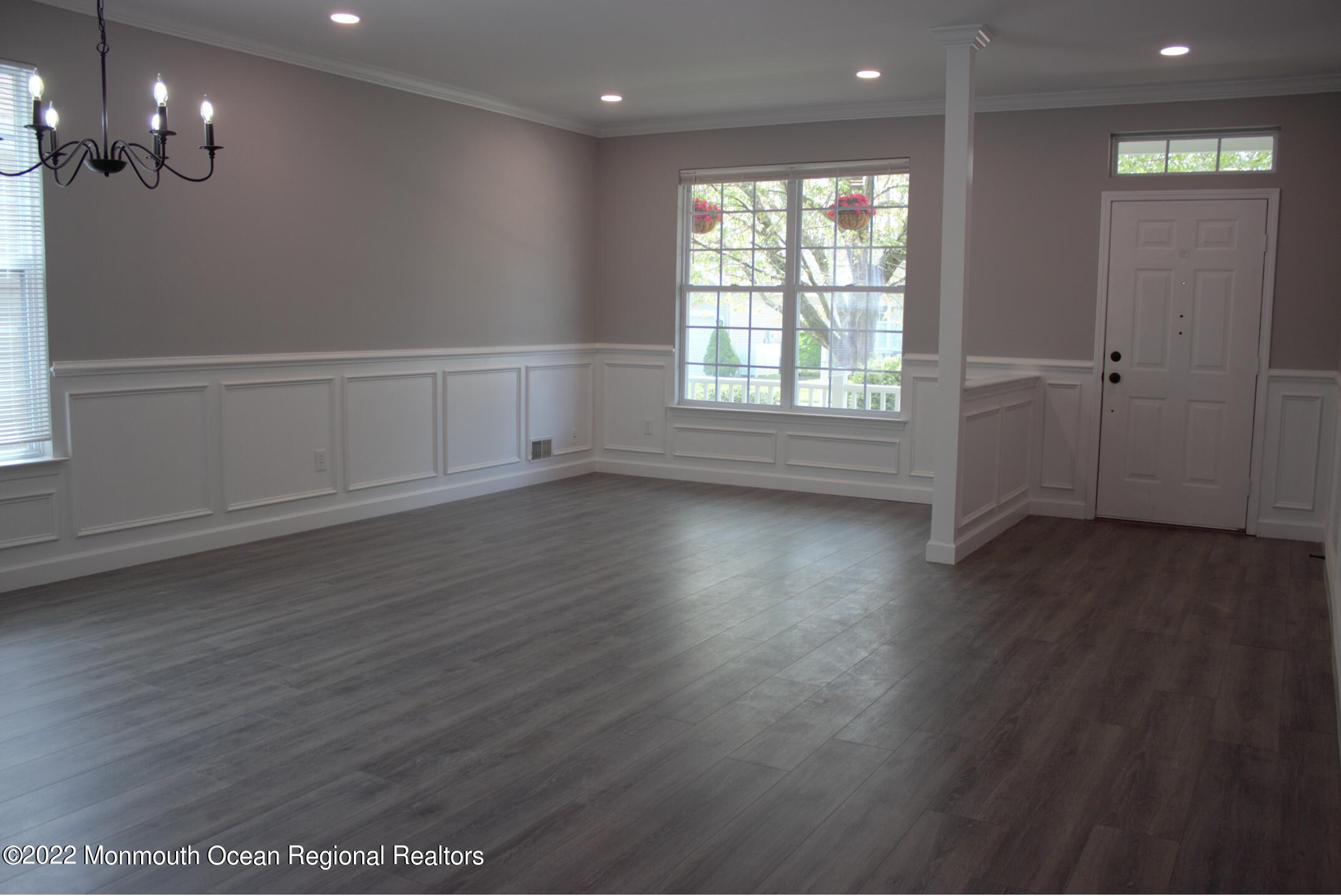 51 Quail Road Barnegat, NJ 08005 - Photo 6 of 20 livingroom