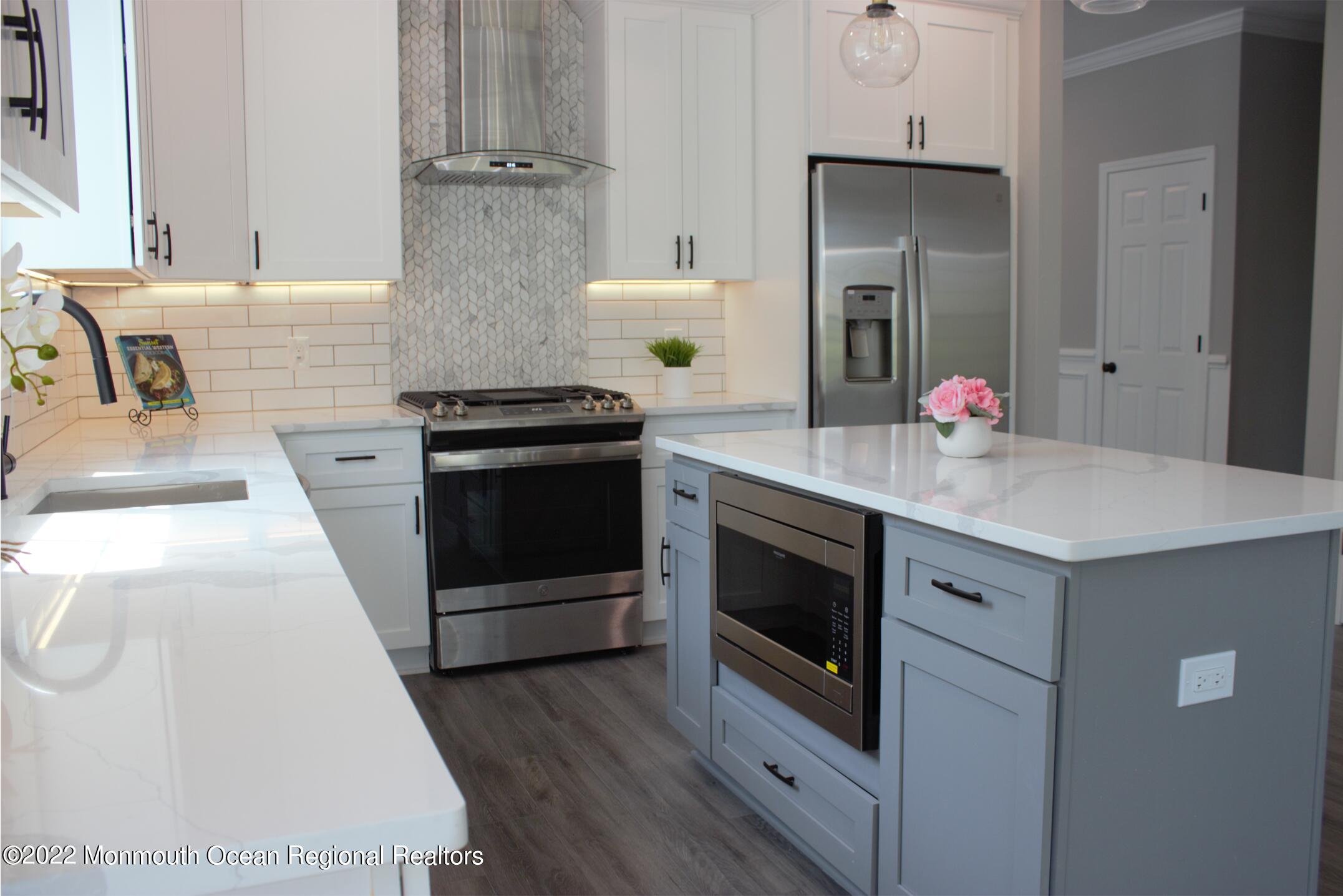 51 Quail Road Barnegat, NJ 08005 - Photo 8 of 20 kitchen3